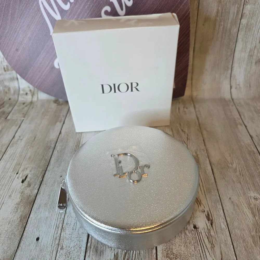 Dior Beauty Case Silver Makeup Bag - Picture 1 of 7
